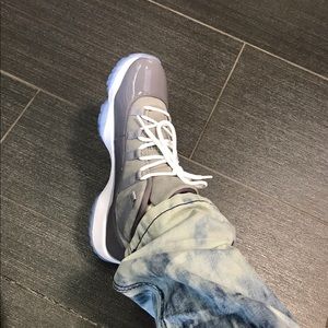 Jordan 11 cool grey low